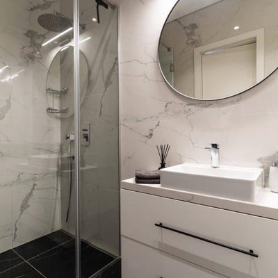 Vermietung einer wunderschönen, geräumigen 3-Zimmer-Wohnung, 107 m², Stadtteil Dedinje, Belgrad, Serbien